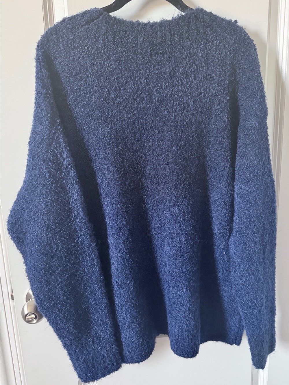 NWOT-aerie Deep Navy Bouclé V-Neck Sweater-Medium - Picture 4 of 4